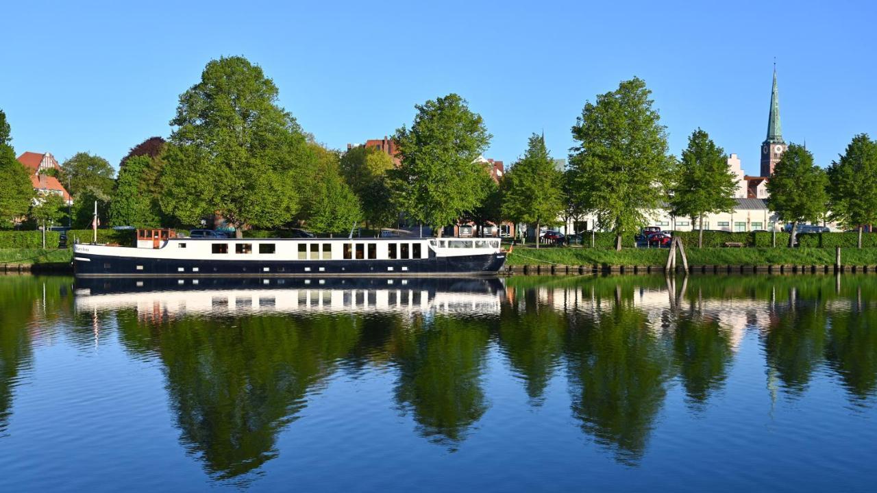 Botel Ms Marylou